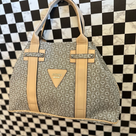 NEW Guess Monogram logo Tote Bag, Large. Gray & Cream - Picture 14 of 16